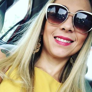 Meet your Posher, Thais